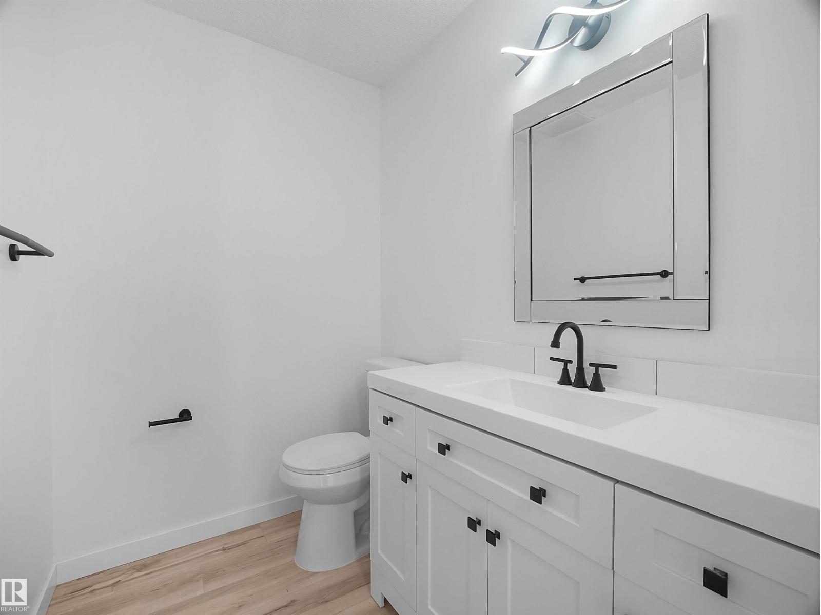 4103 28 Av Nw Property Photo 20