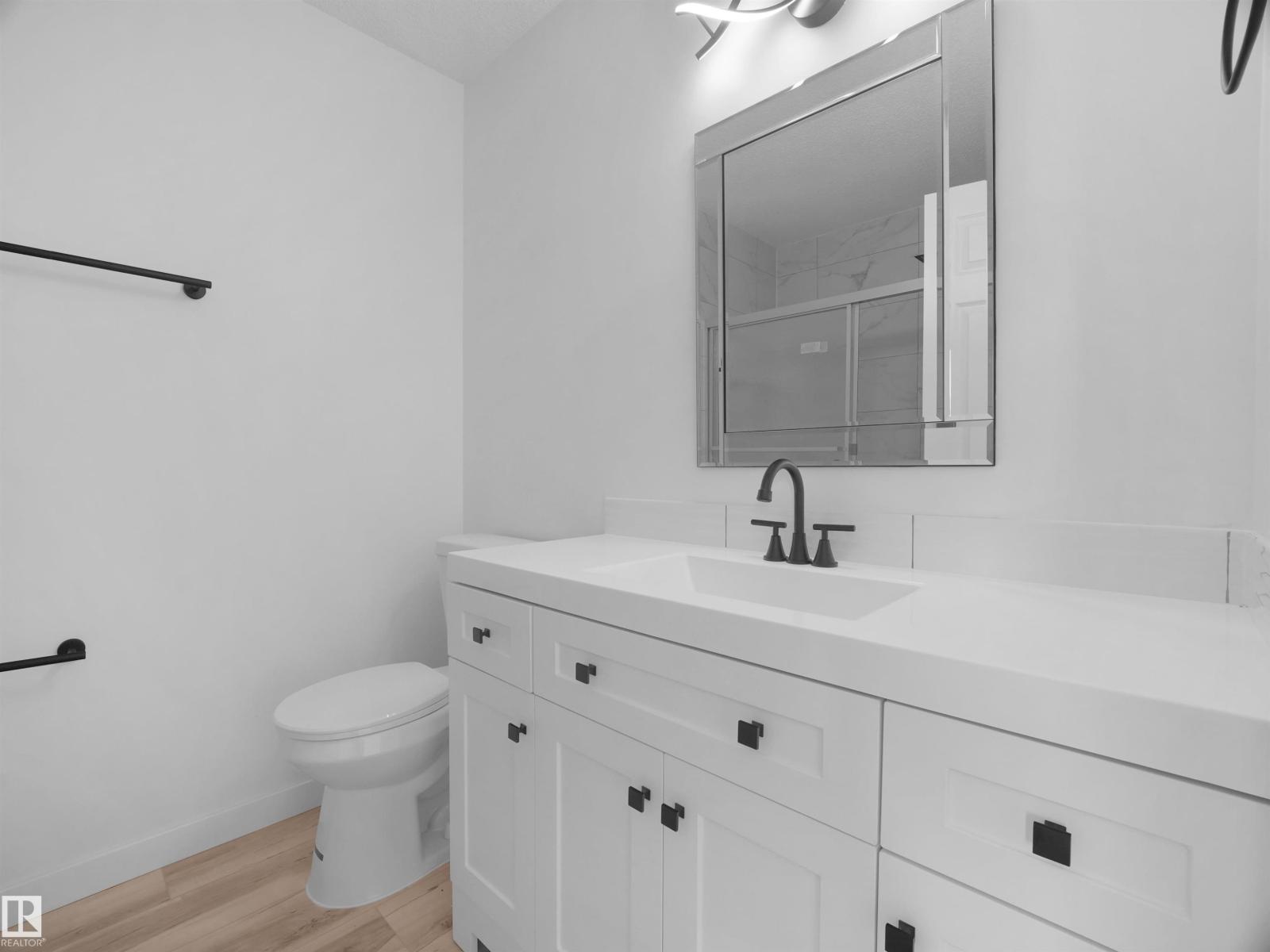 4103 28 Av Nw Property Photo 29