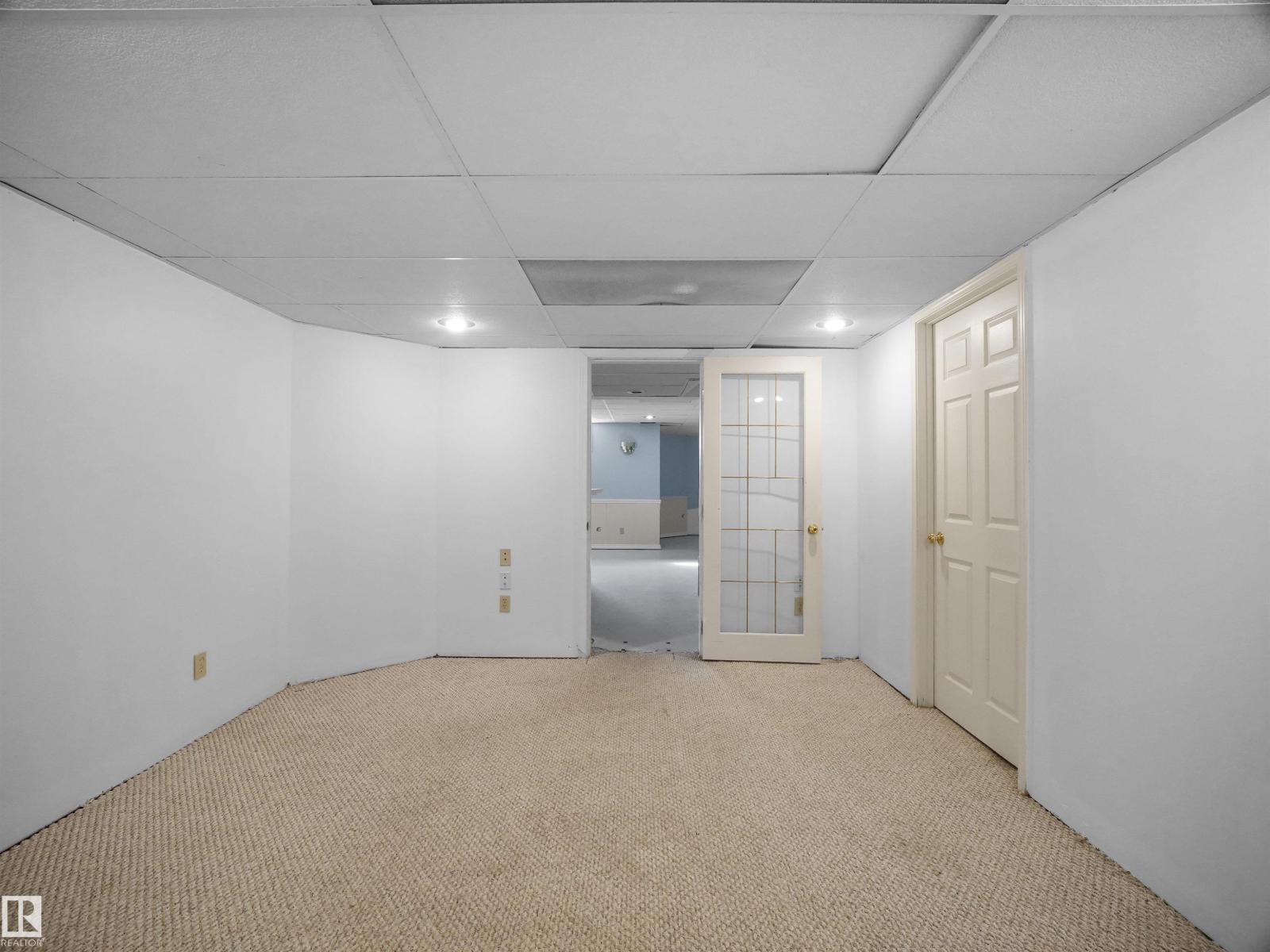 4103 28 Av Nw Property Photo 42