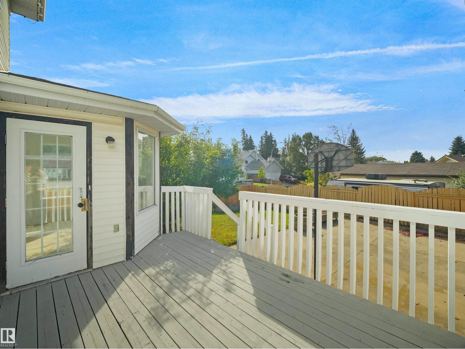 4103 28 Av Nw Property Photo 46