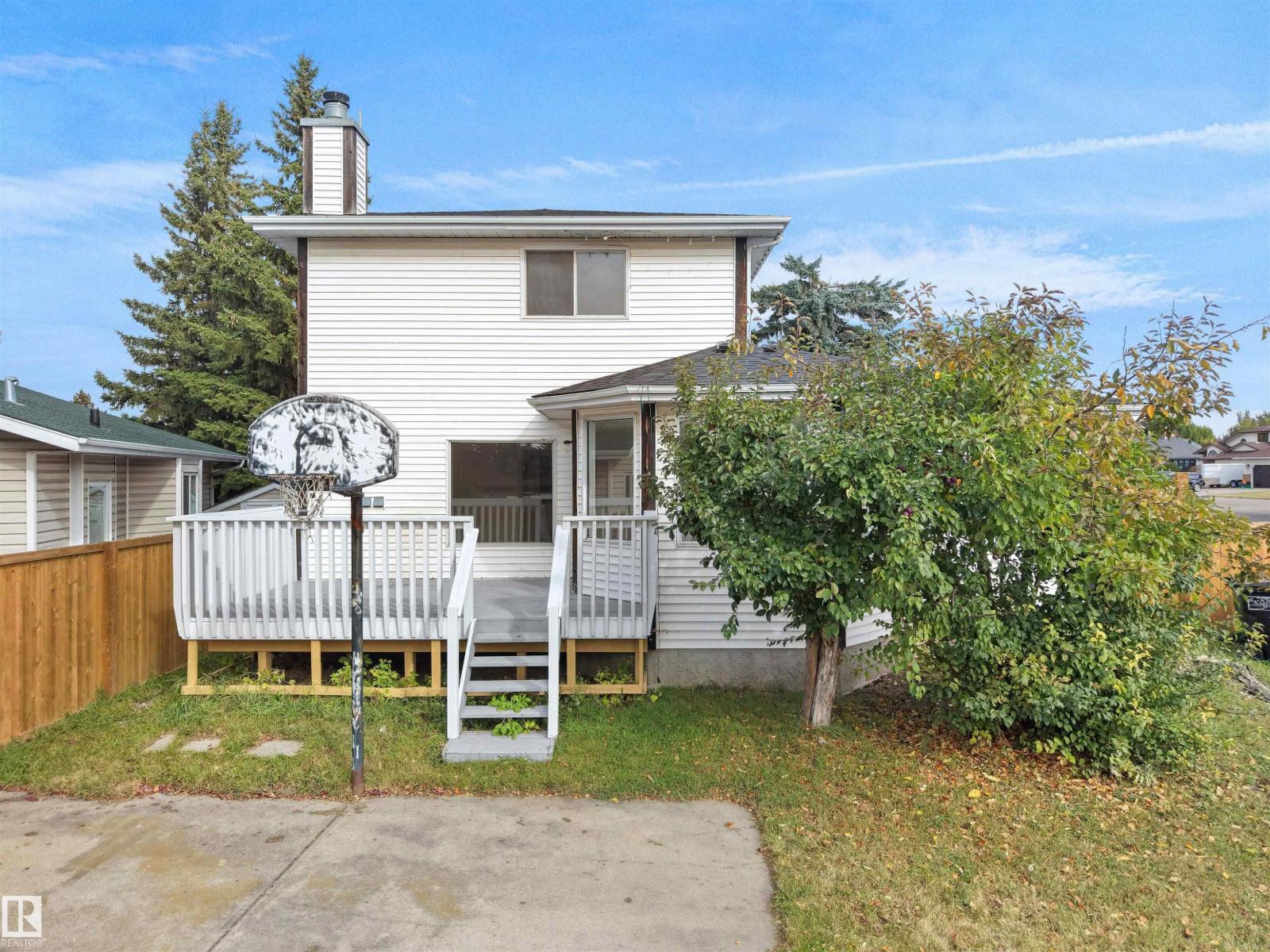 4103 28 Av Nw Property Photo 49