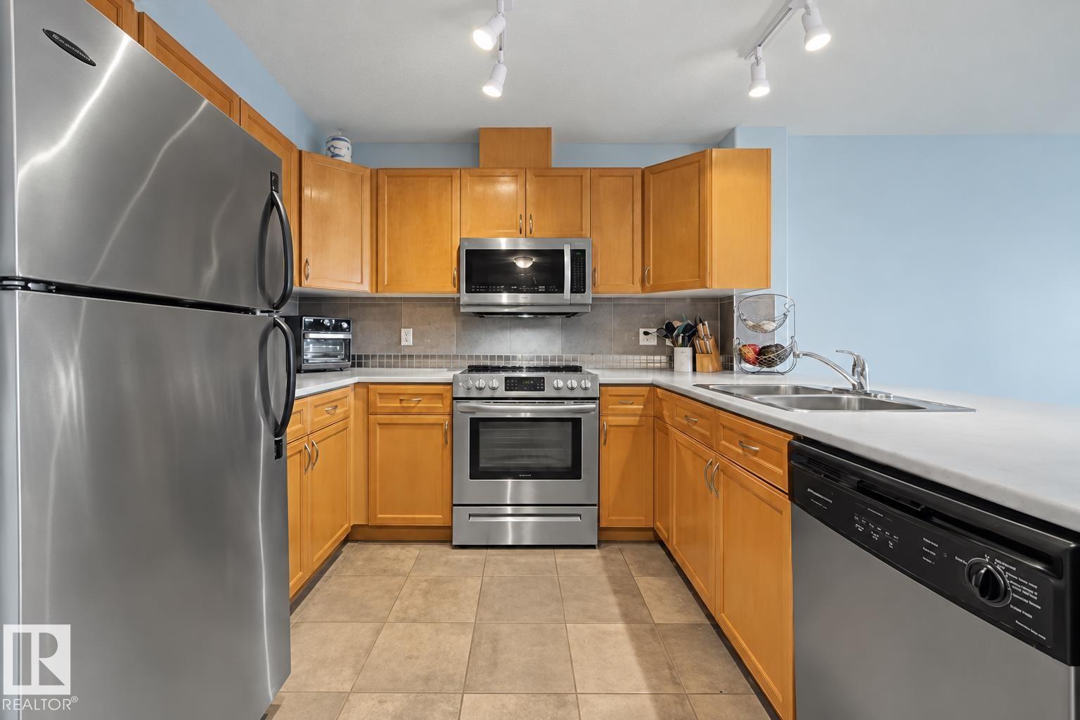 #303 530 Hooke Rd Nw Property Photo 2