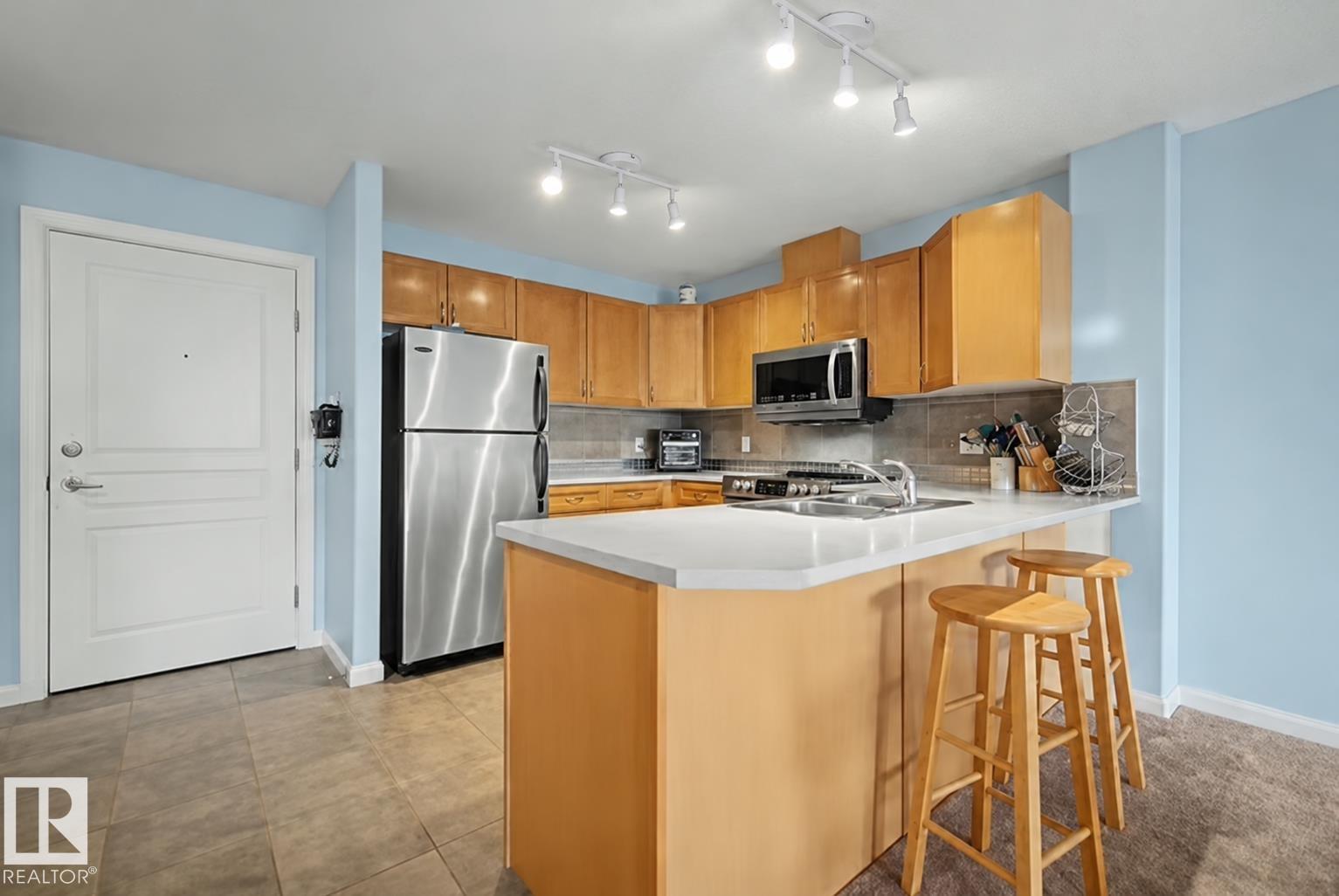 #303 530 Hooke Rd Nw Property Photo 3
