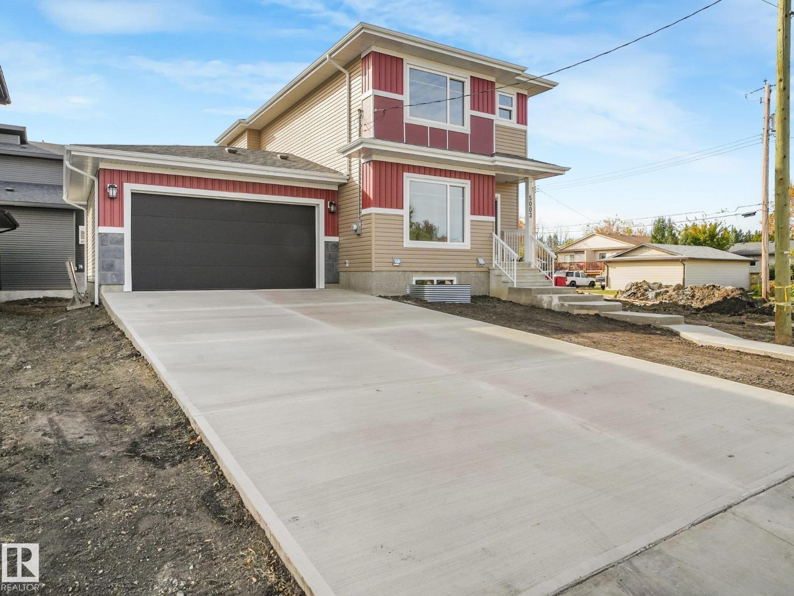 5003 51 Av Property Photo 2