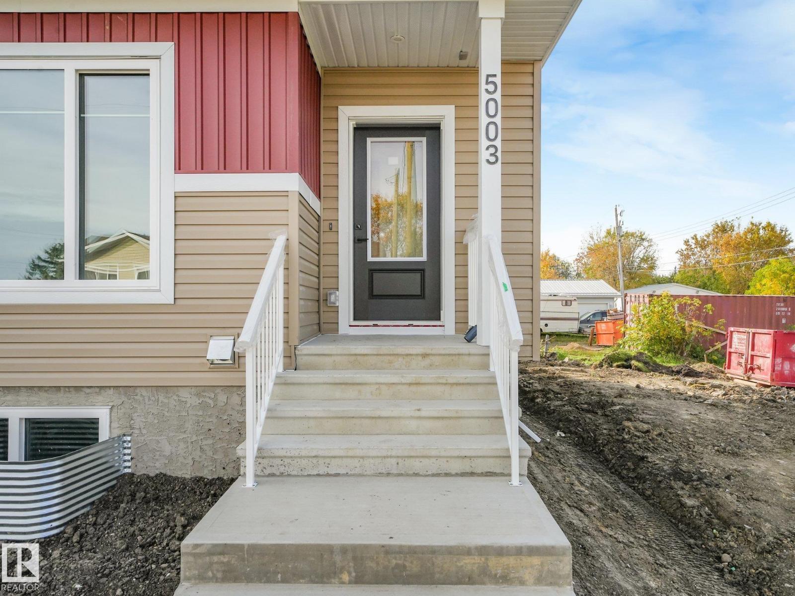 5003 51 Av Property Photo 5