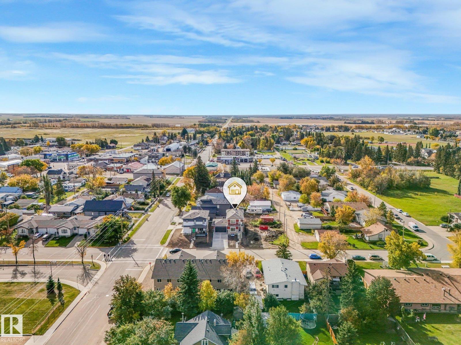 5003 51 Av Property Photo 9
