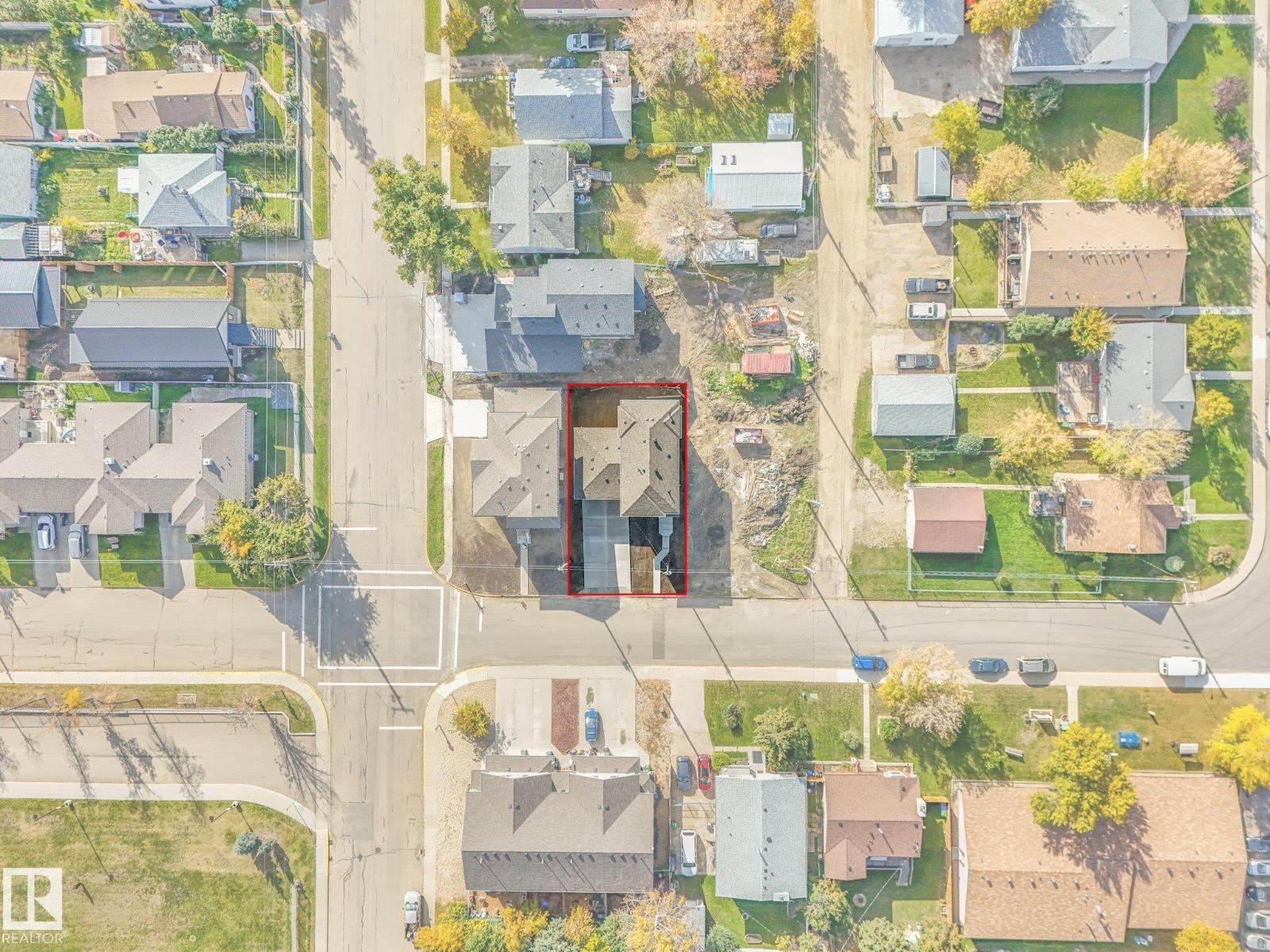 5003 51 Av Property Photo 19