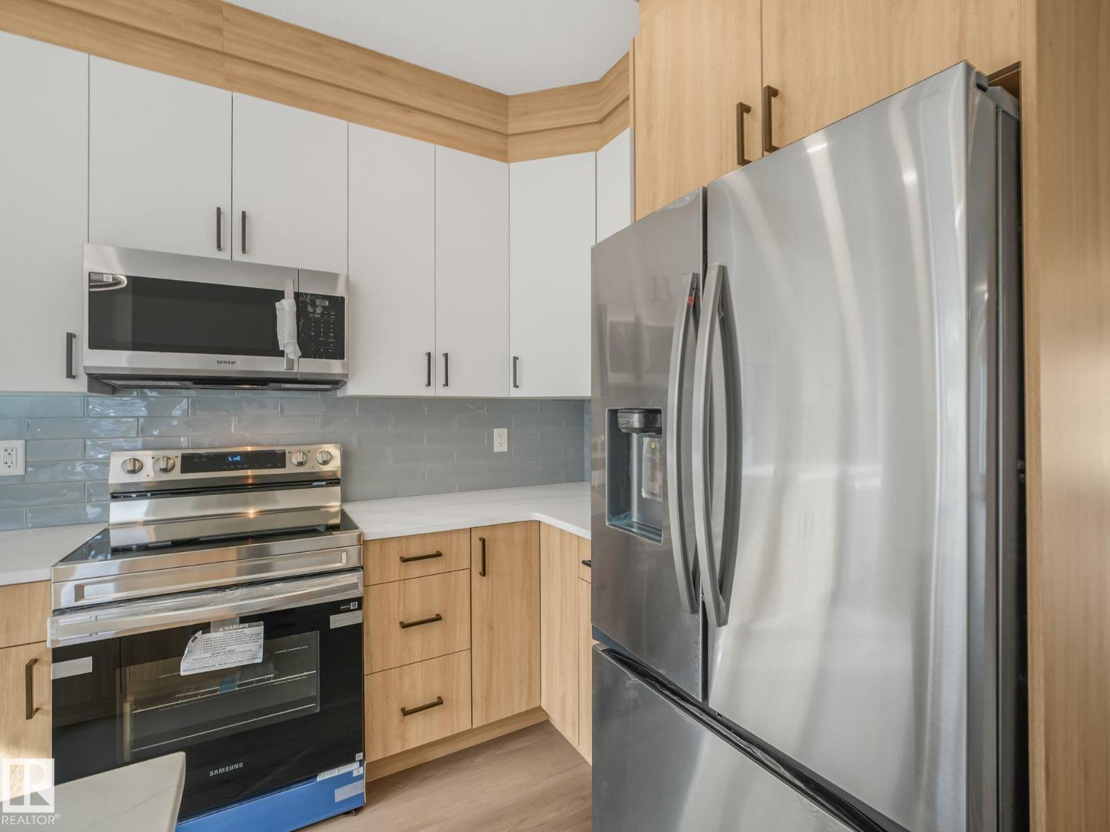5003 51 Av Property Photo 41