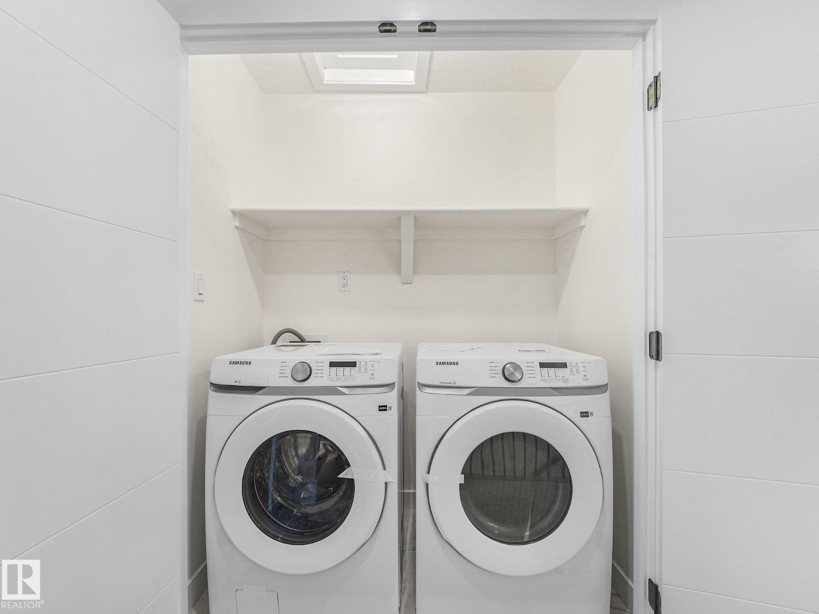 5003 51 Av Property Photo 53