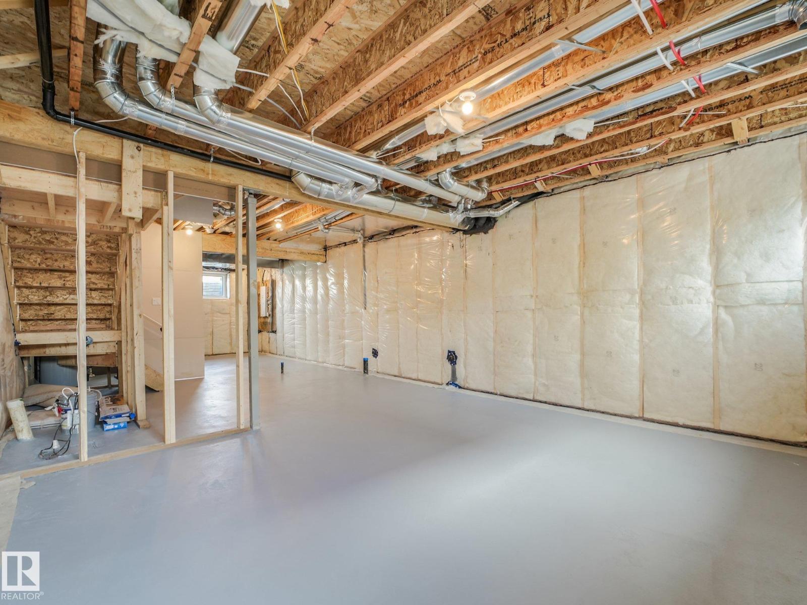 5003 51 Av Property Photo 64