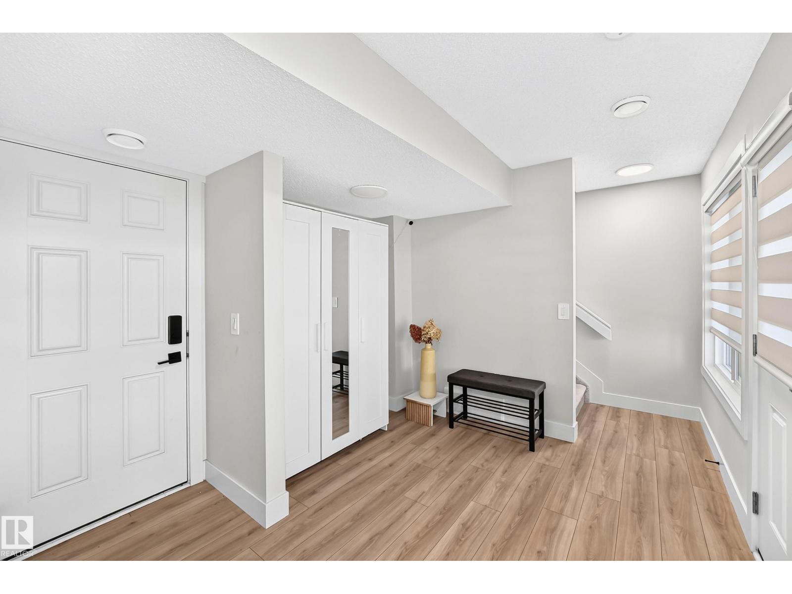 #70 16335 84 St Nw Property Photo 4