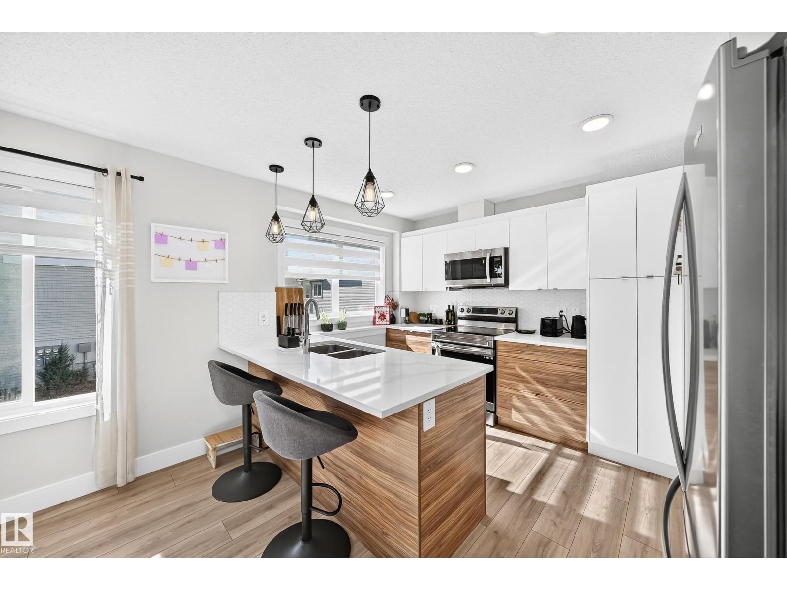 #70 16335 84 St Nw Property Photo 7