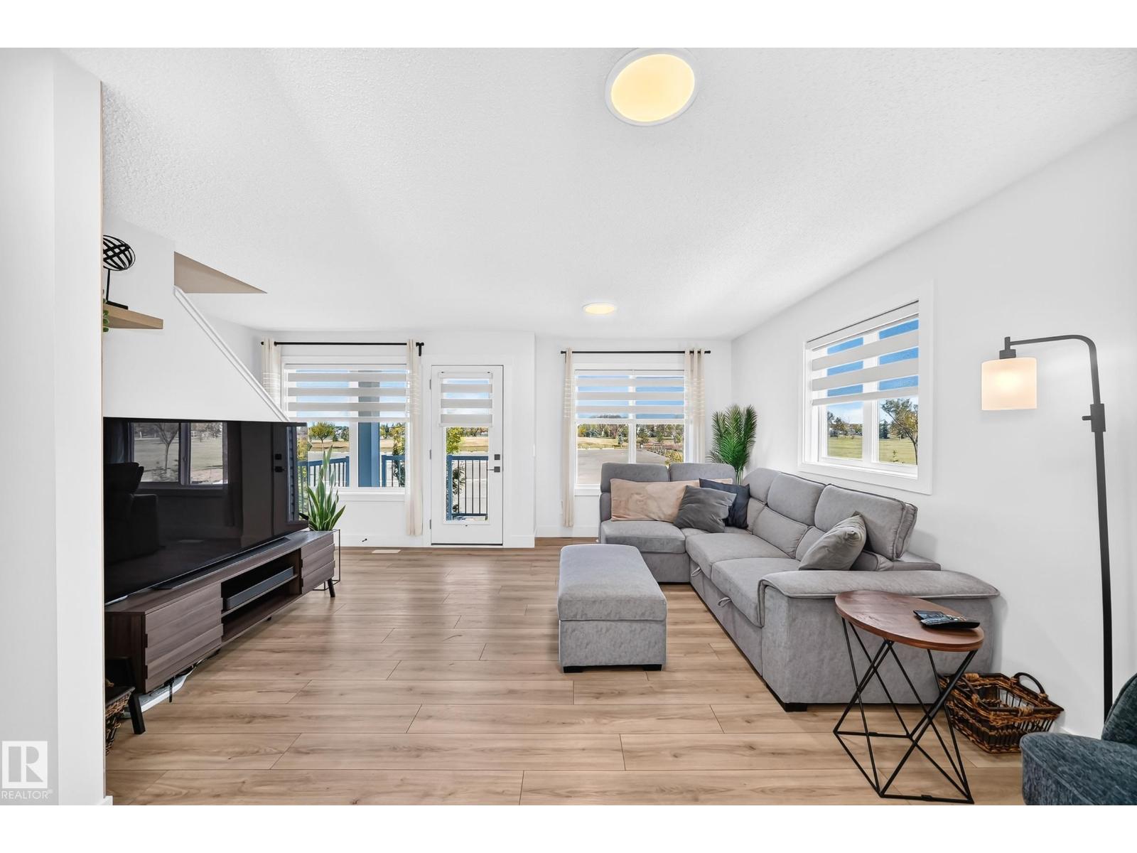 #70 16335 84 St Nw Property Photo 16