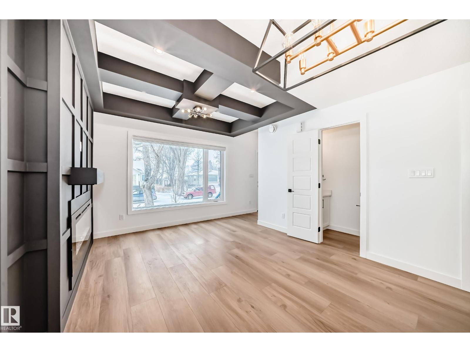 11519 & 11521 67 St Nw Property Photo 13