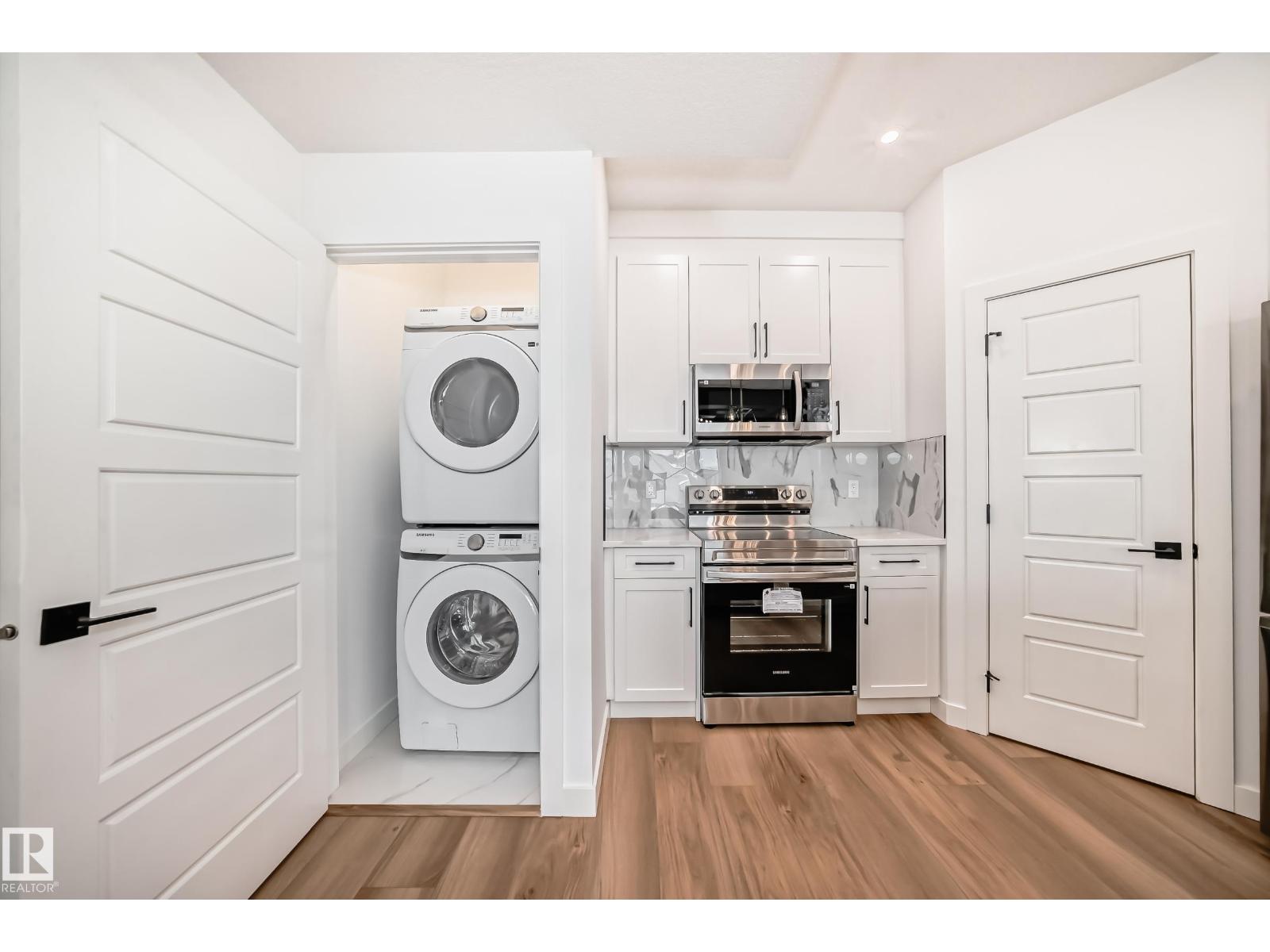 11519 & 11521 67 St Nw Property Photo 19