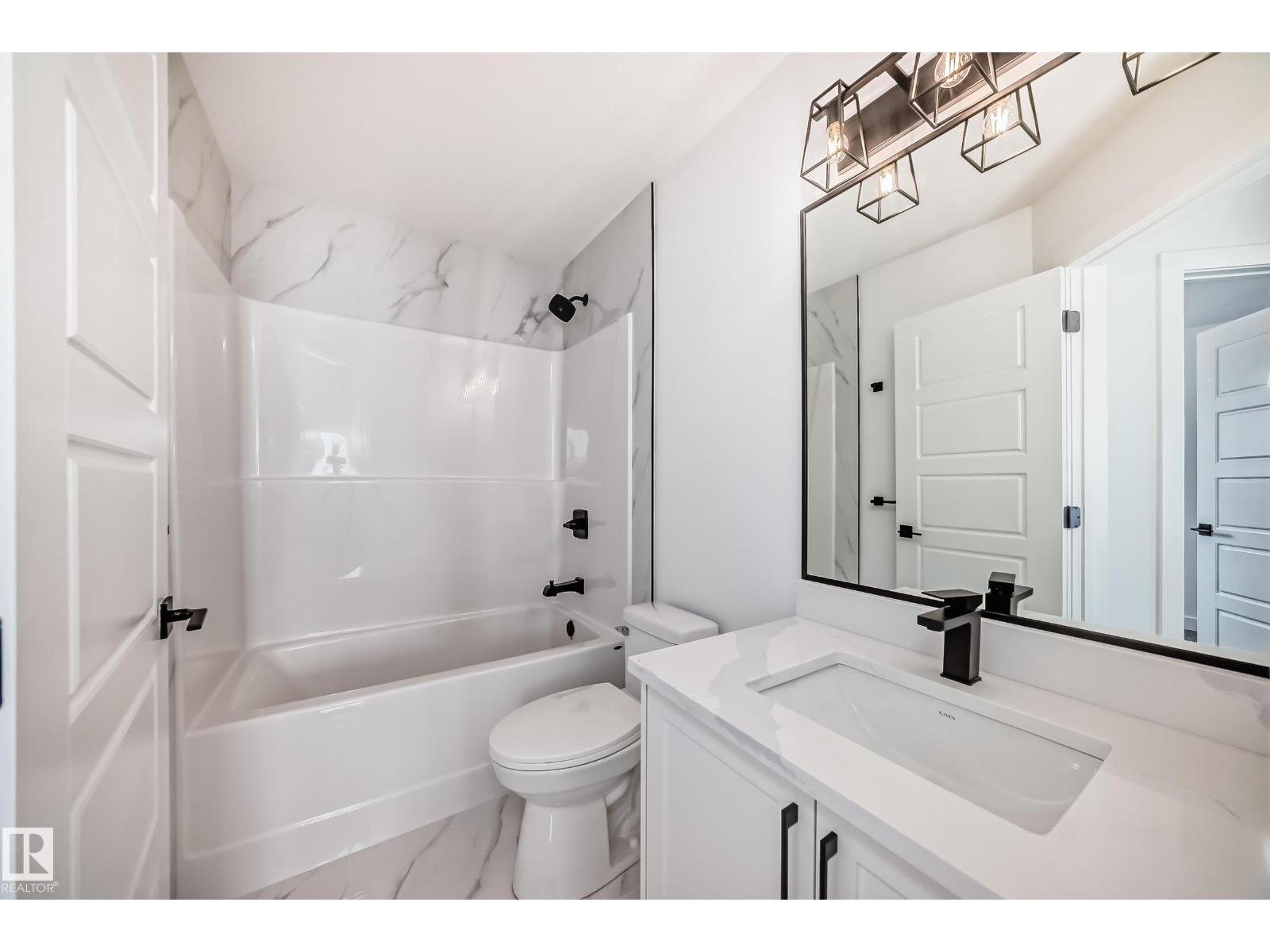 11519 & 11521 67 St Nw Property Photo 30