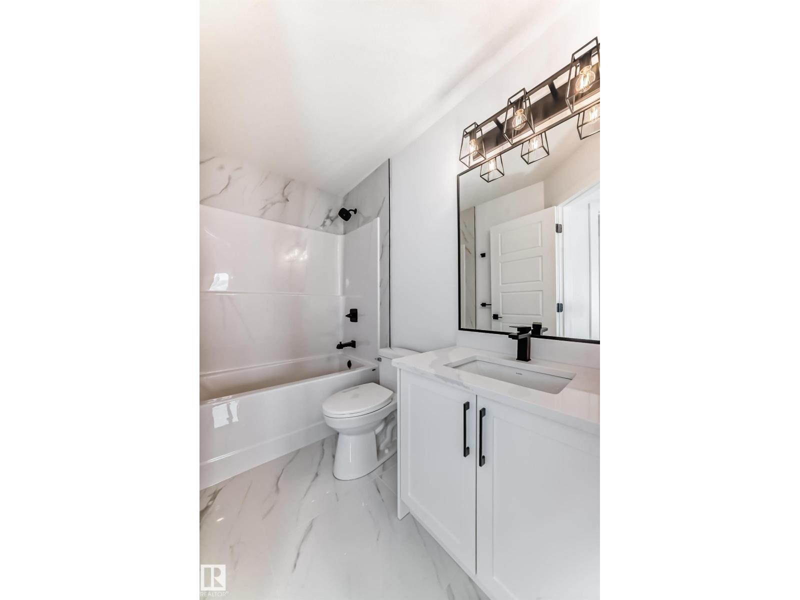 11519 & 11521 67 St Nw Property Photo 31