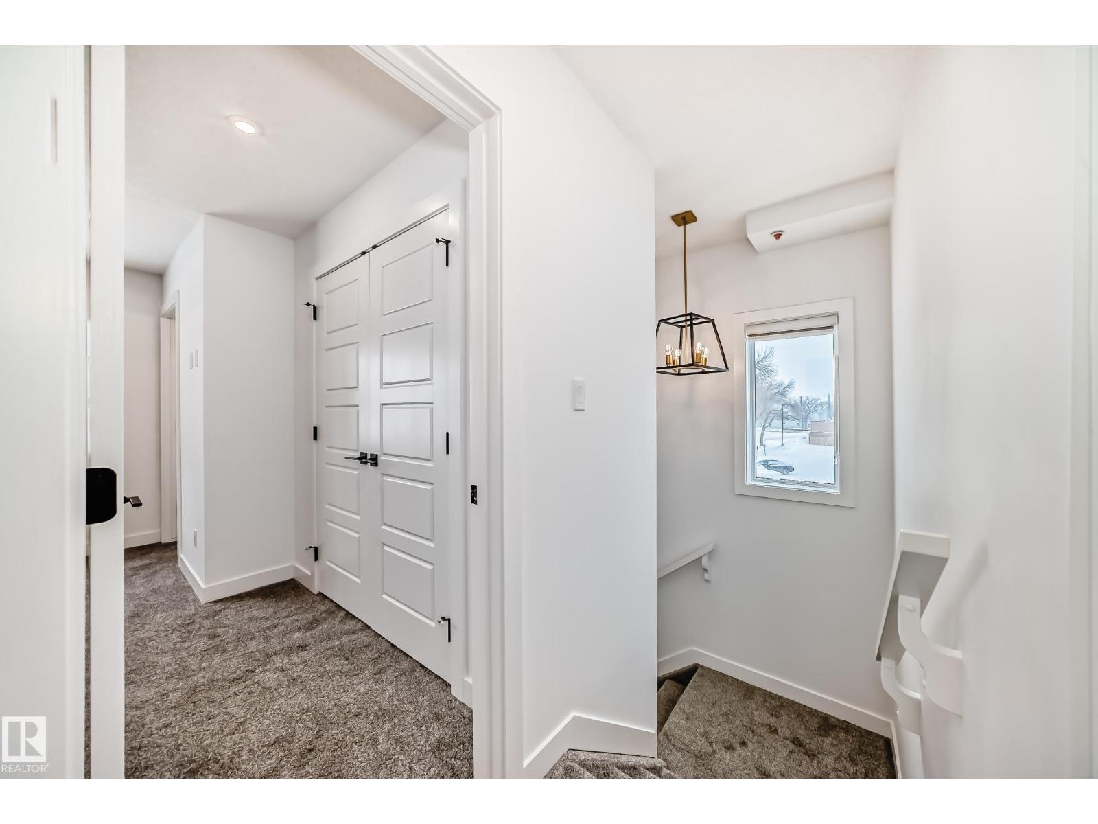 11519 & 11521 67 St Nw Property Photo 32