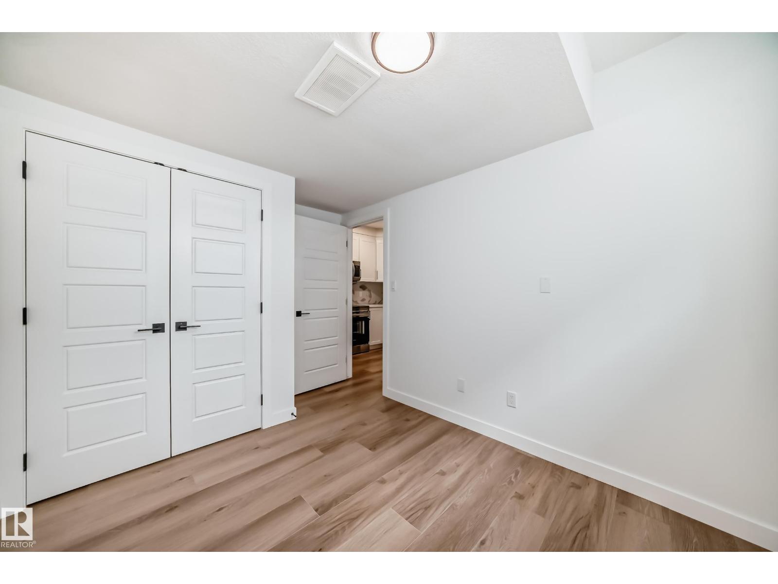 11519 & 11521 67 St Nw Property Photo 40