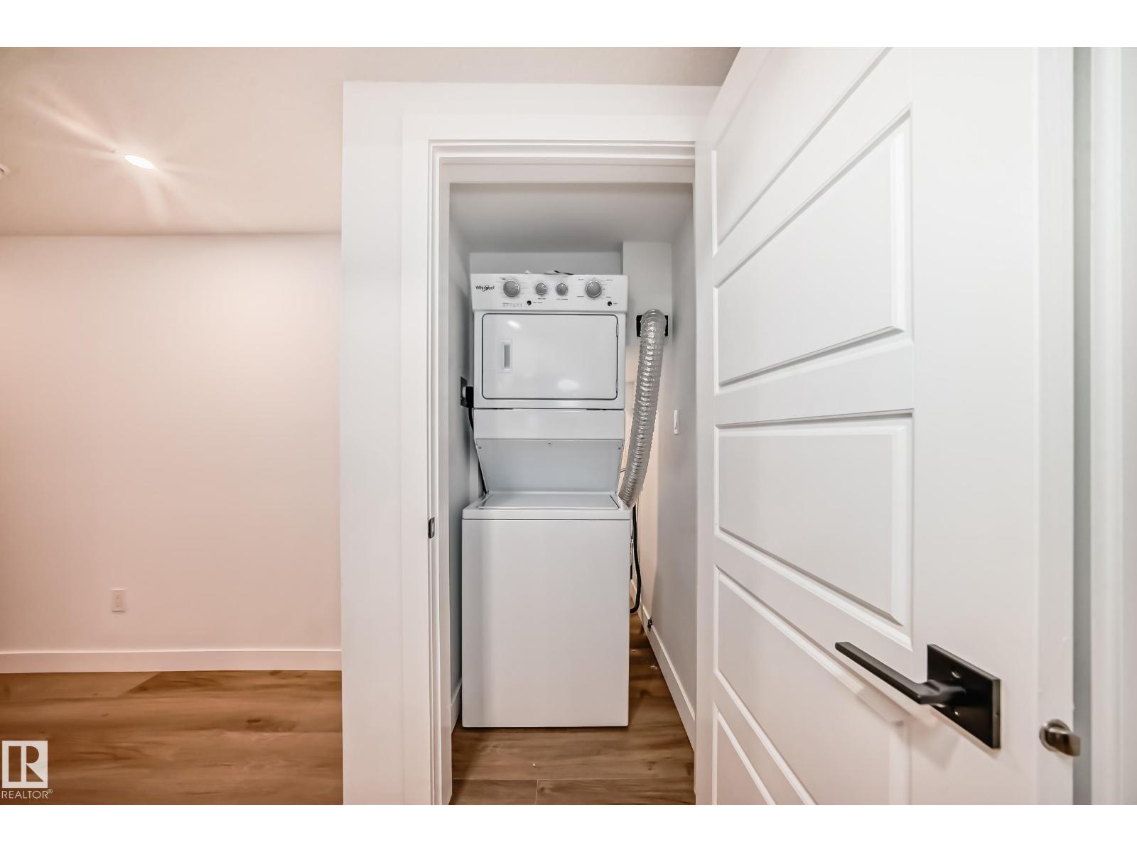 11519 & 11521 67 St Nw Property Photo 46