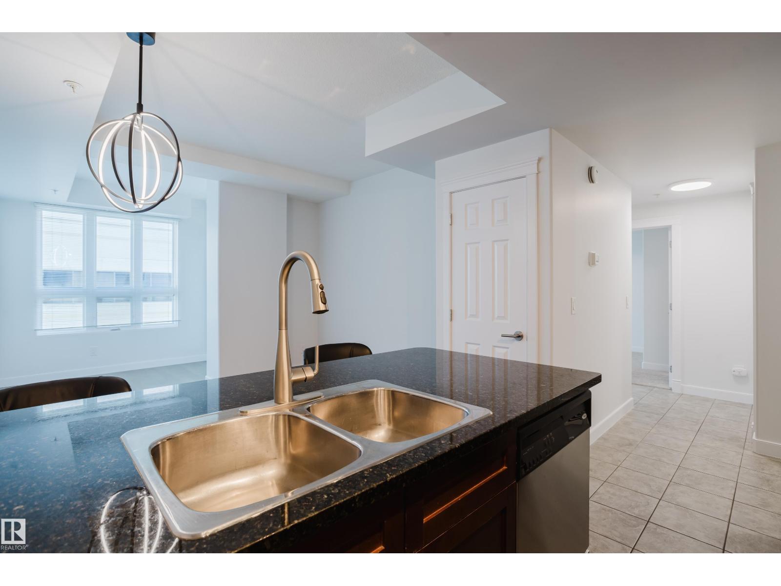 #1603 9939 109 St Nw Property Photo 13