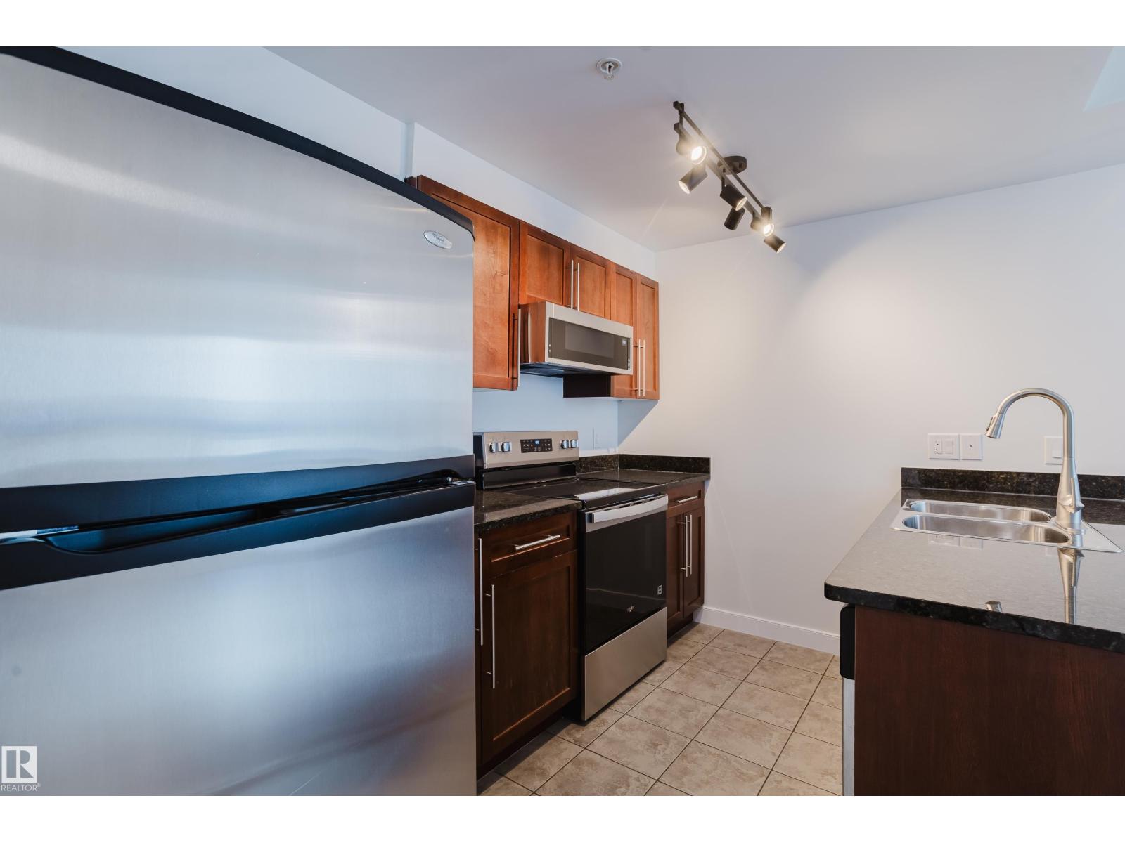 #1603 9939 109 St Nw Property Photo 16