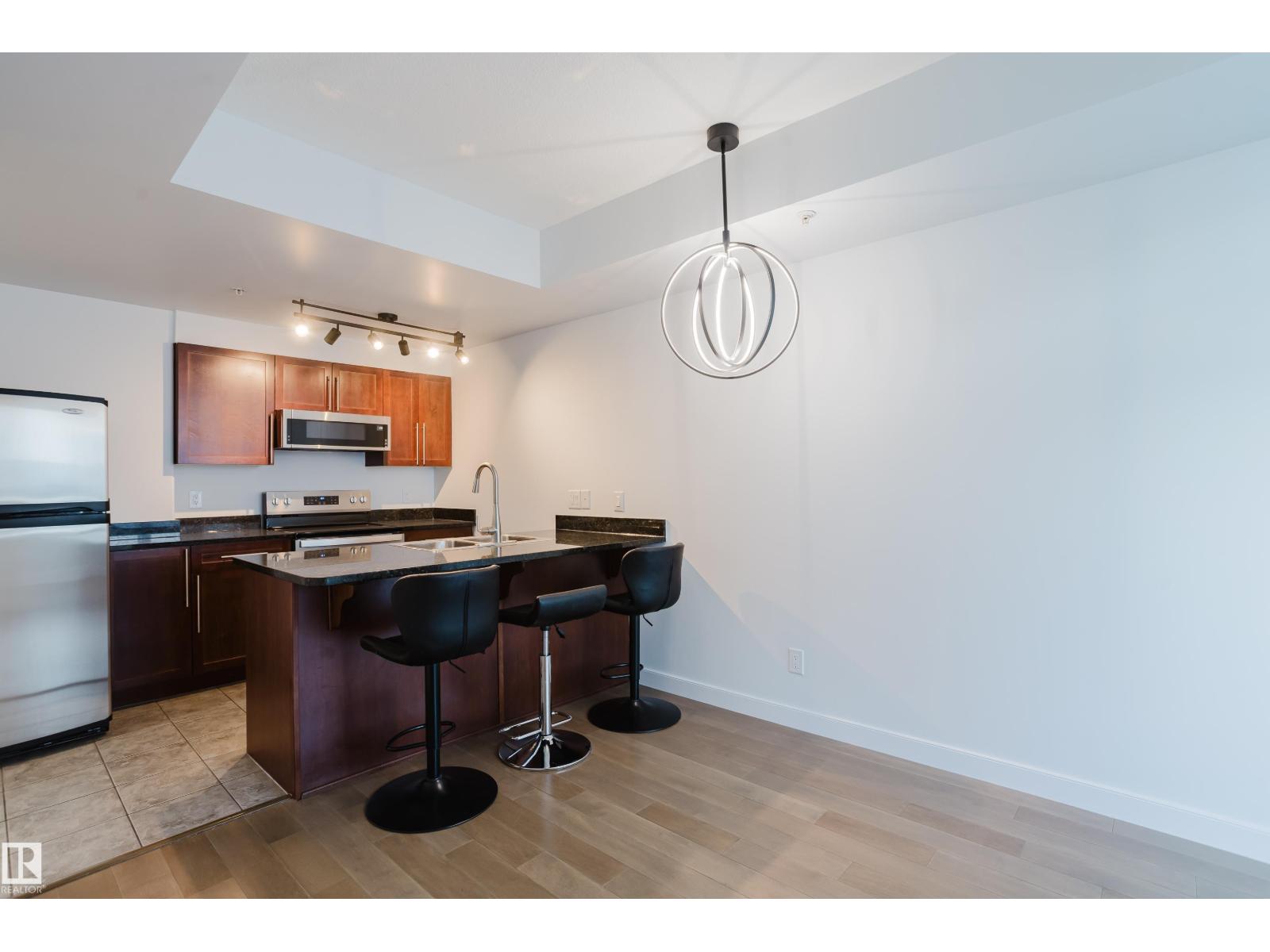 #1603 9939 109 St Nw Property Photo 18