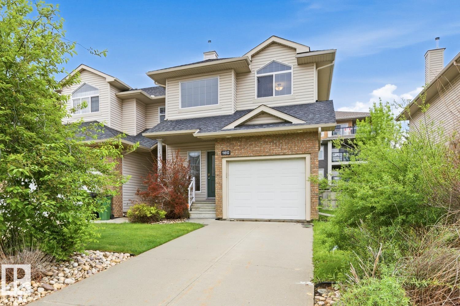 11612 11 Av Sw Property Photo 1