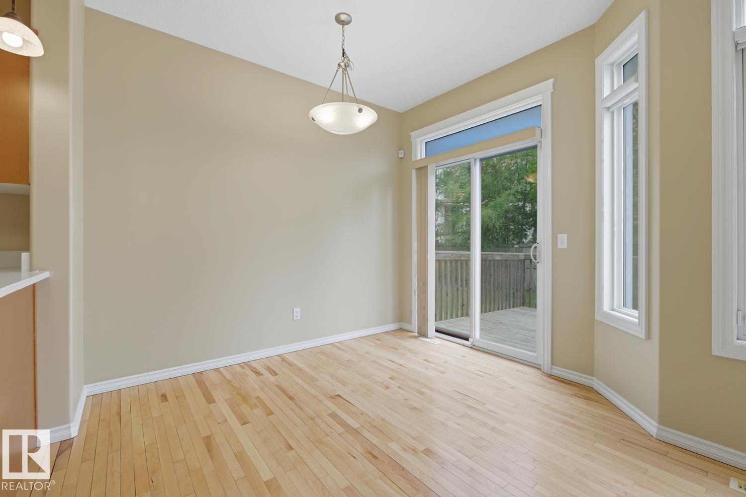 11612 11 Av Sw Property Photo 9