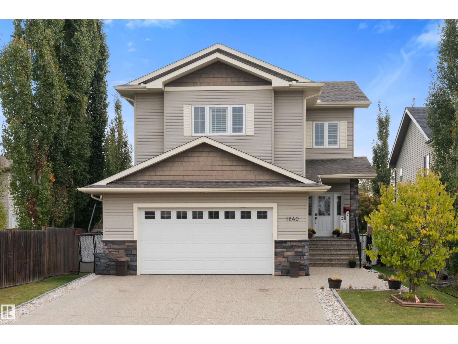 1240 Westerra Cr Property Photo 2