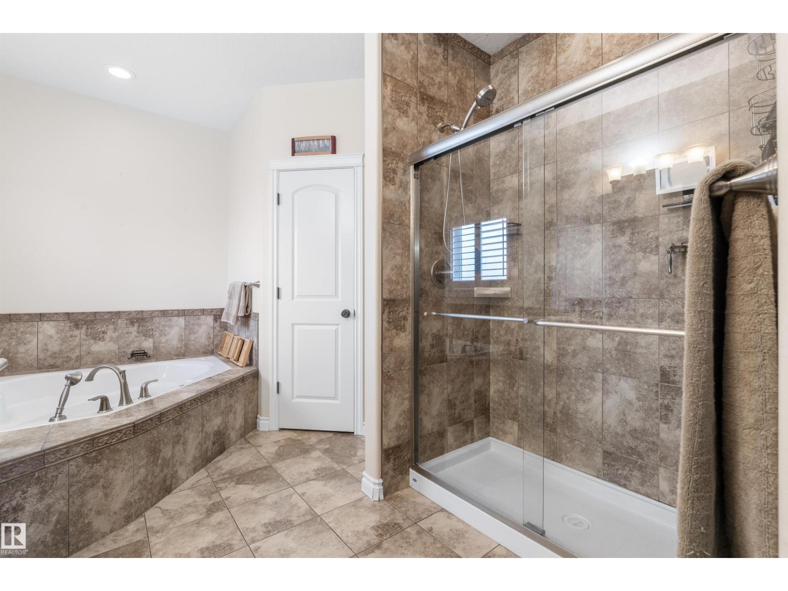 1240 Westerra Cr Property Photo 26