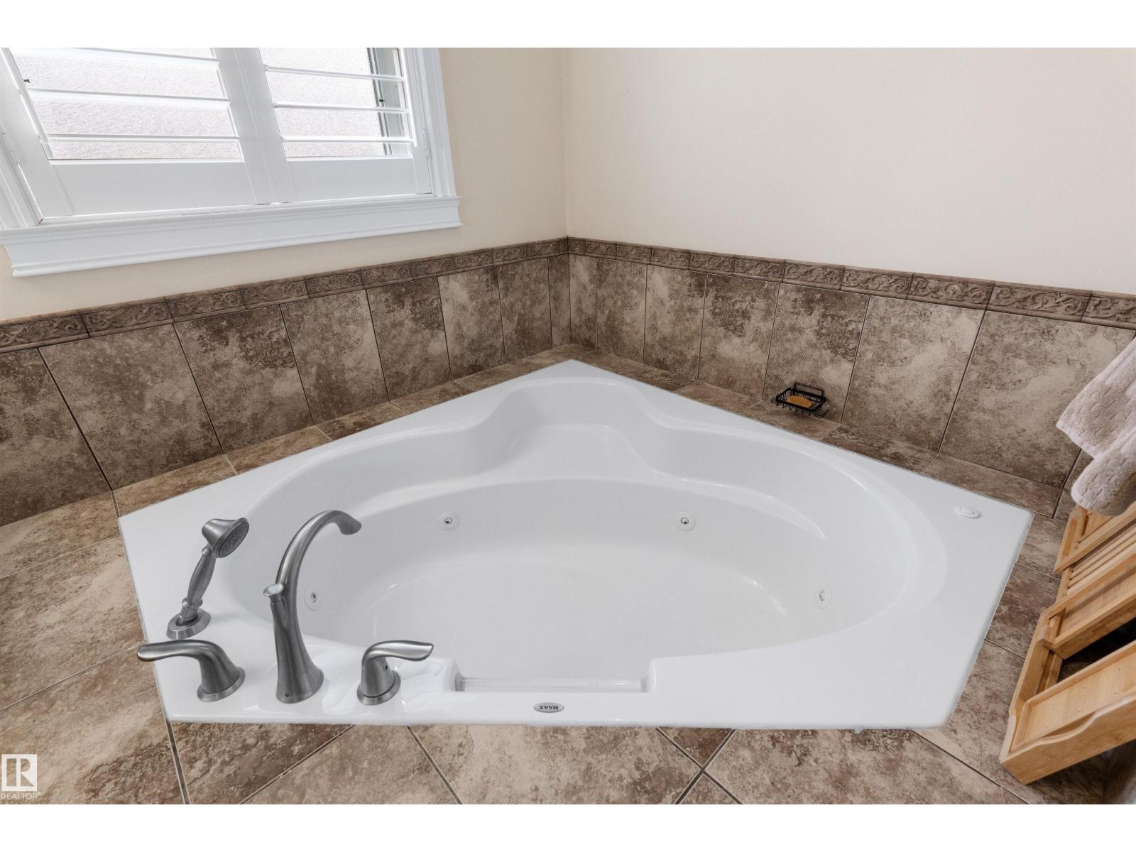 1240 Westerra Cr Property Photo 27