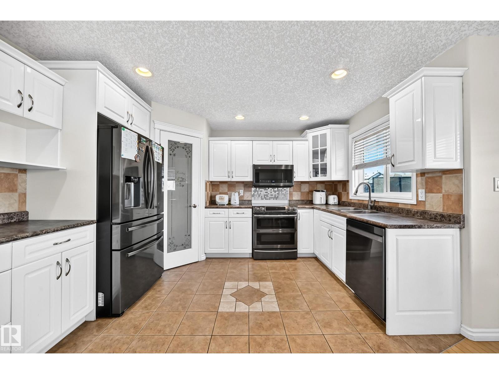 11832 173 Av Nw Property Photo 7