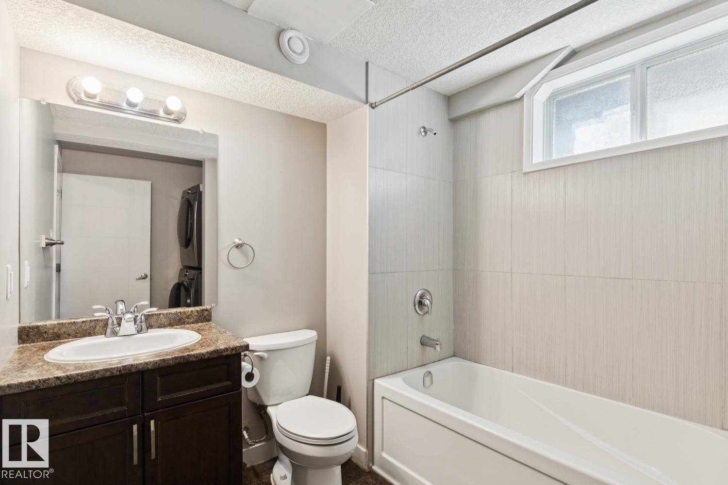 11451 48 Av Nw Property Photo 21