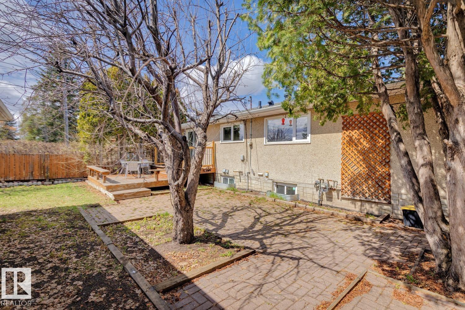 11451 48 Av Nw Property Photo 23