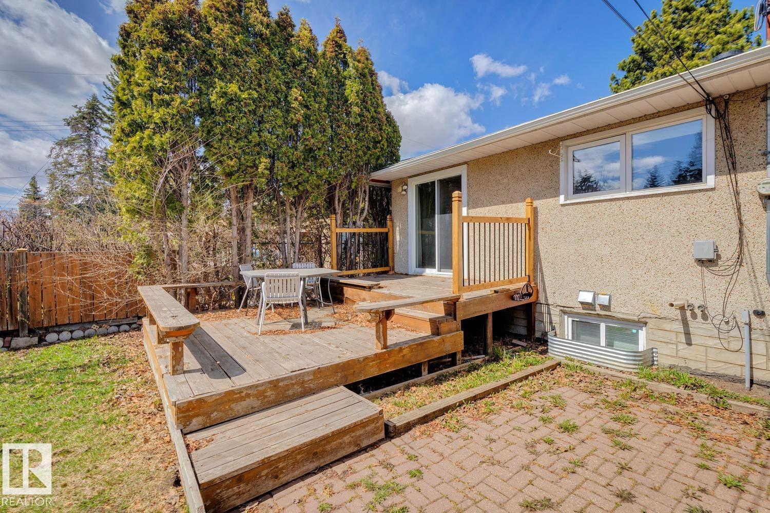 11451 48 Av Nw Property Photo 24