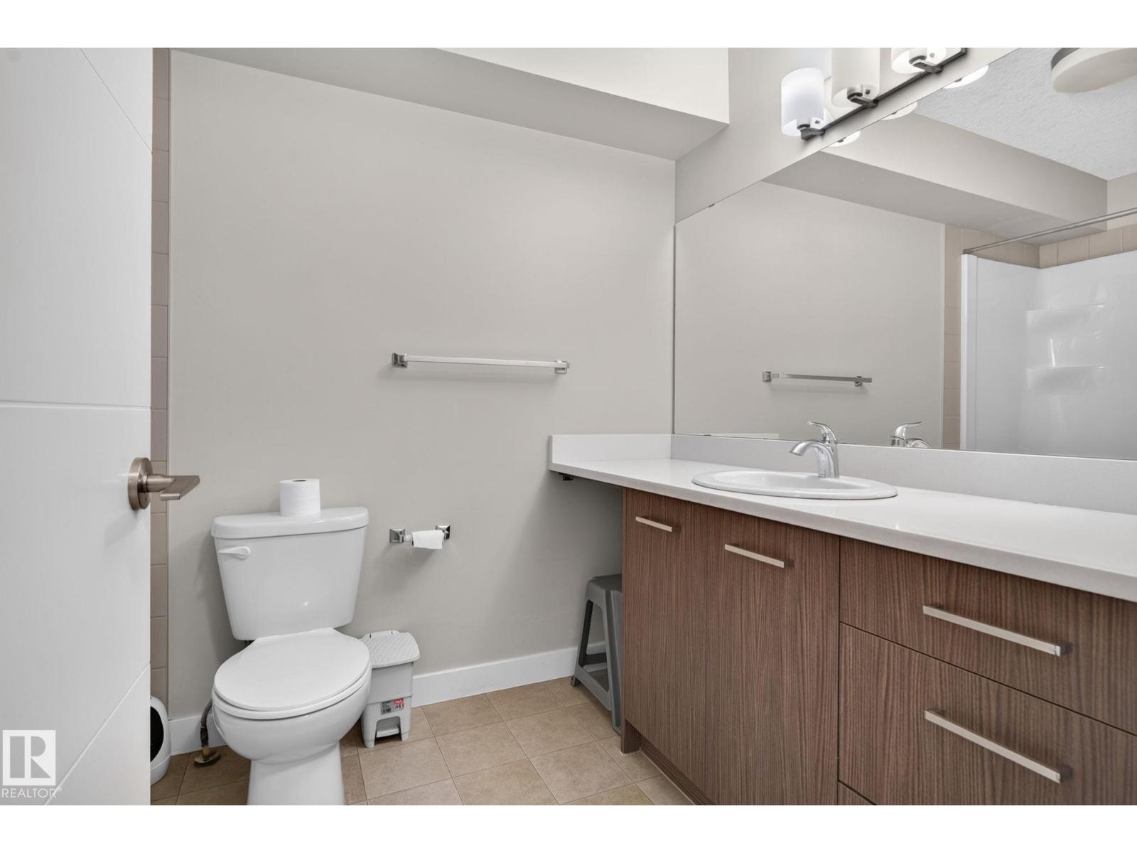 #90 2560 Pegasus Bv Nw Property Photo 21