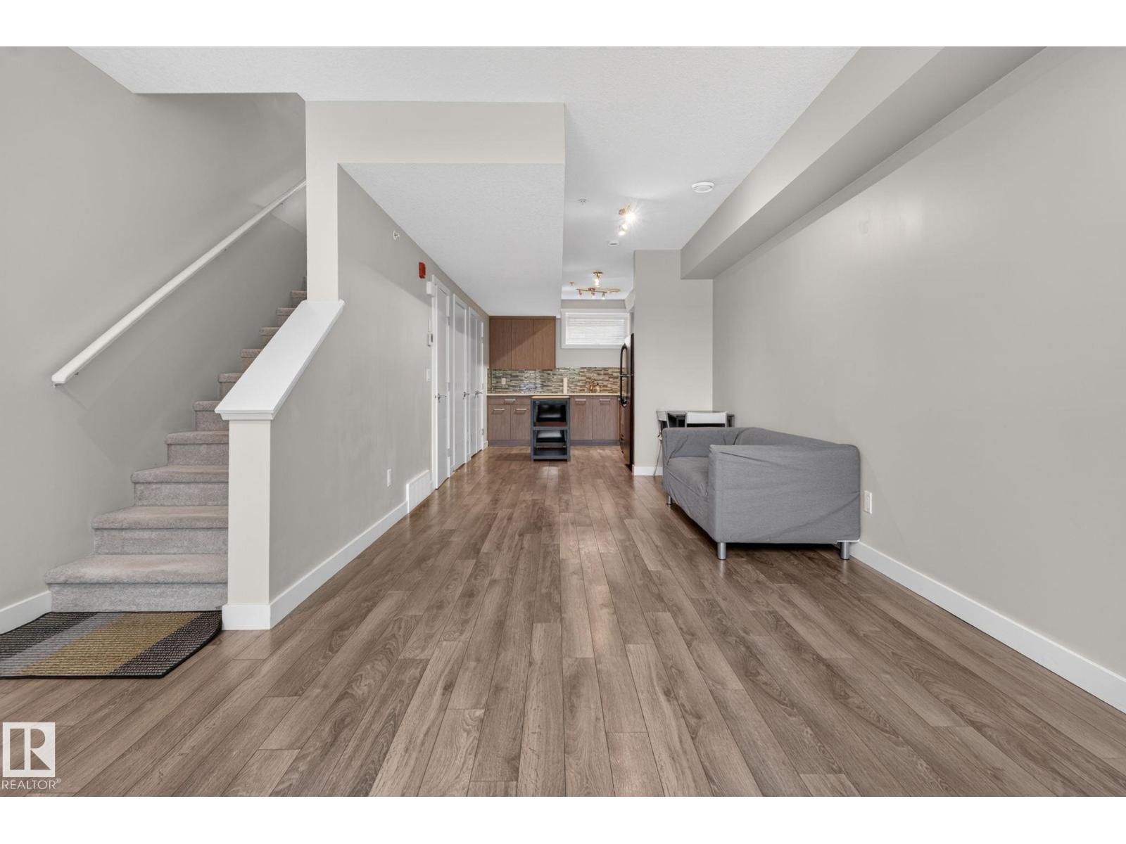 #90 2560 Pegasus Bv Nw Property Photo 29