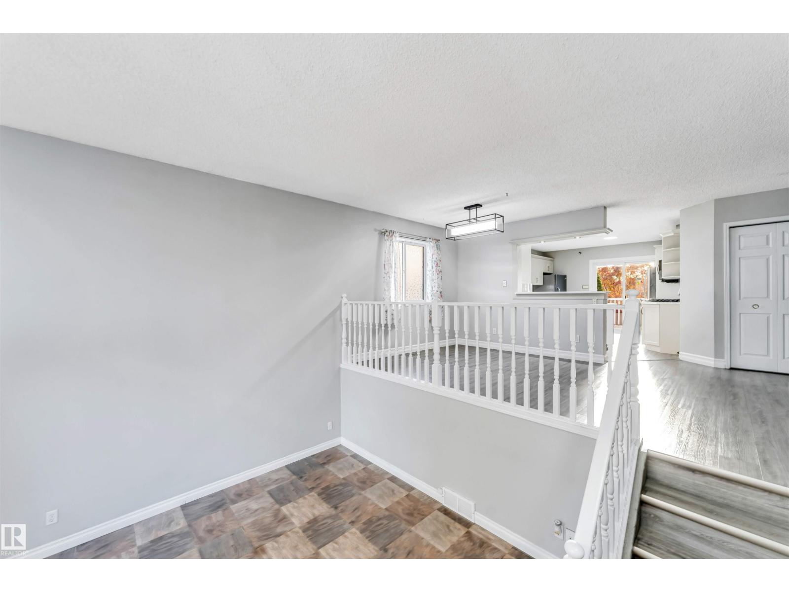 3940 33 St Nw Property Photo 12