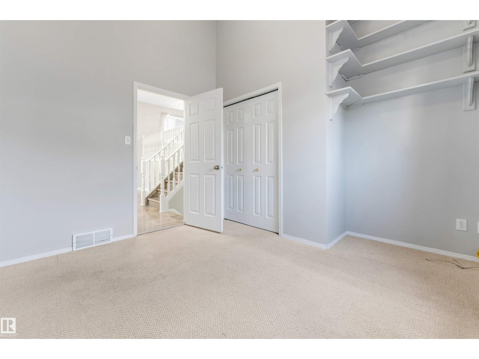 3940 33 St Nw Property Photo 13
