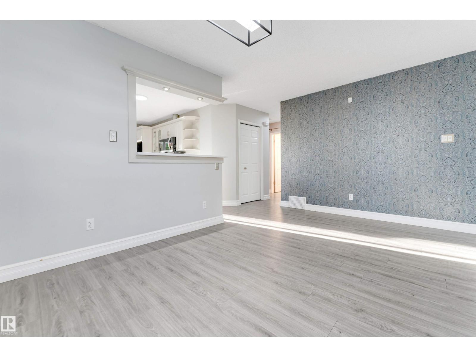 3940 33 St Nw Property Photo 18