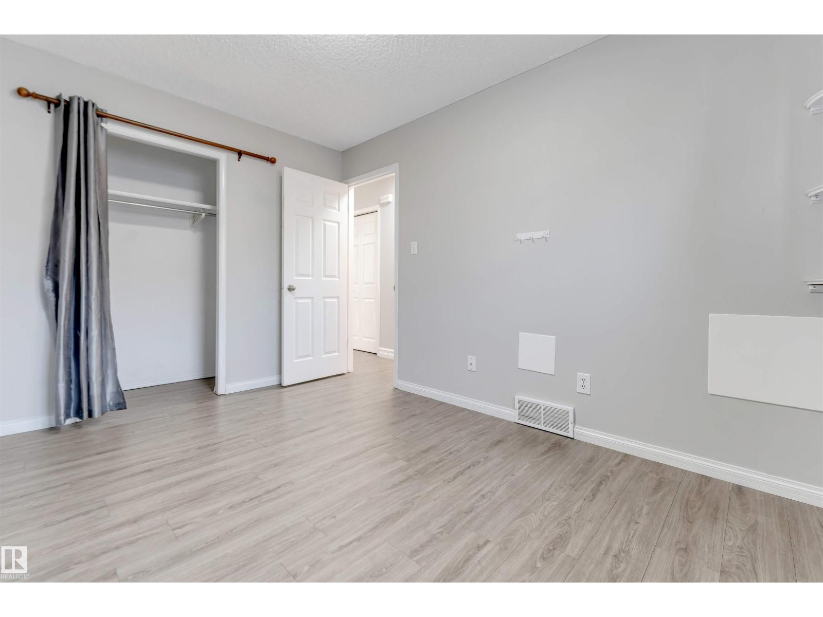 3940 33 St Nw Property Photo 24