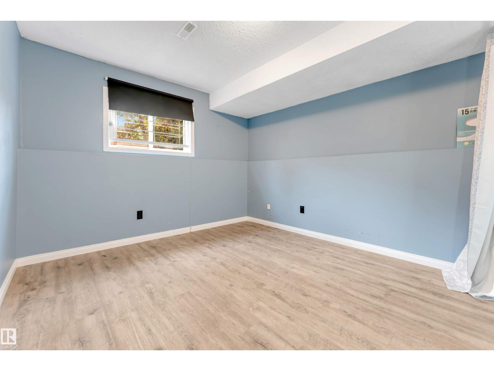 3940 33 St Nw Property Photo 32