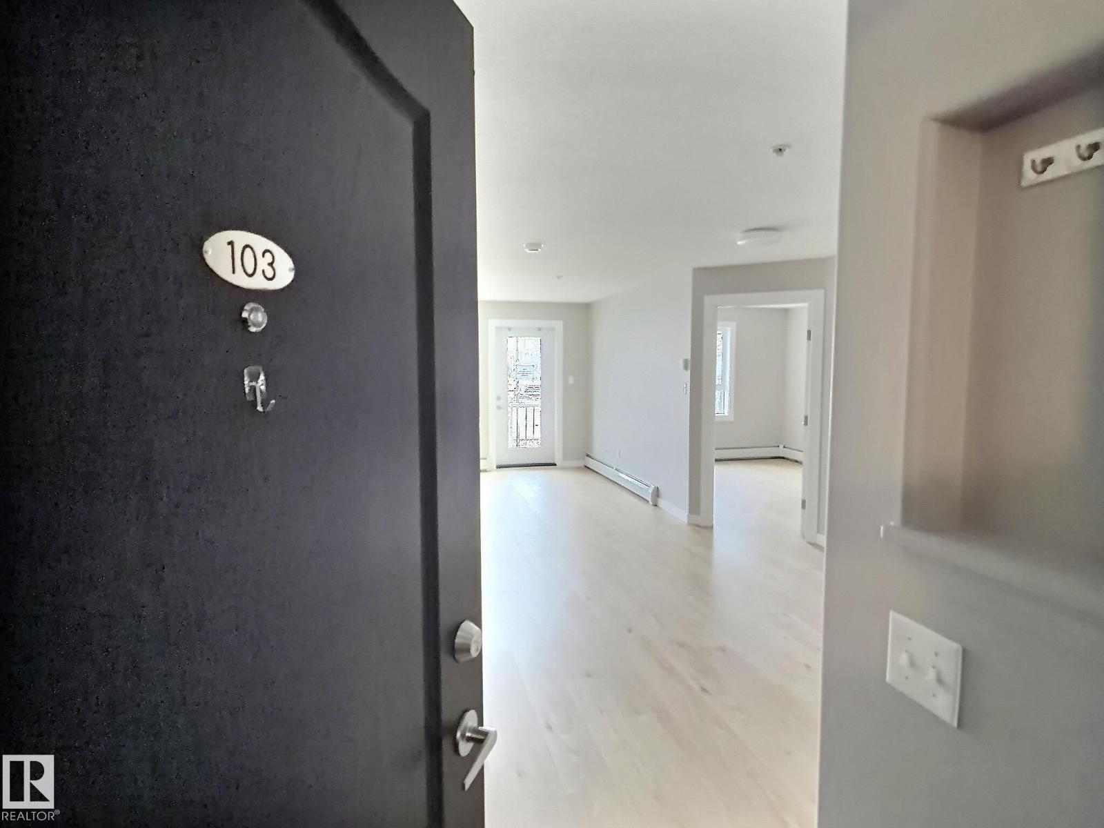 #103 5350 199 St Nw Property Photo 4