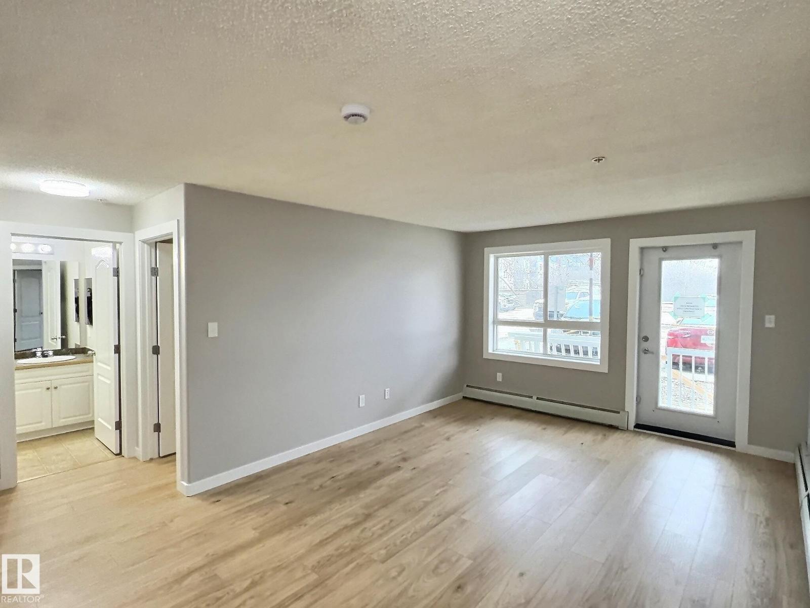 #103 5350 199 St Nw Property Photo 8