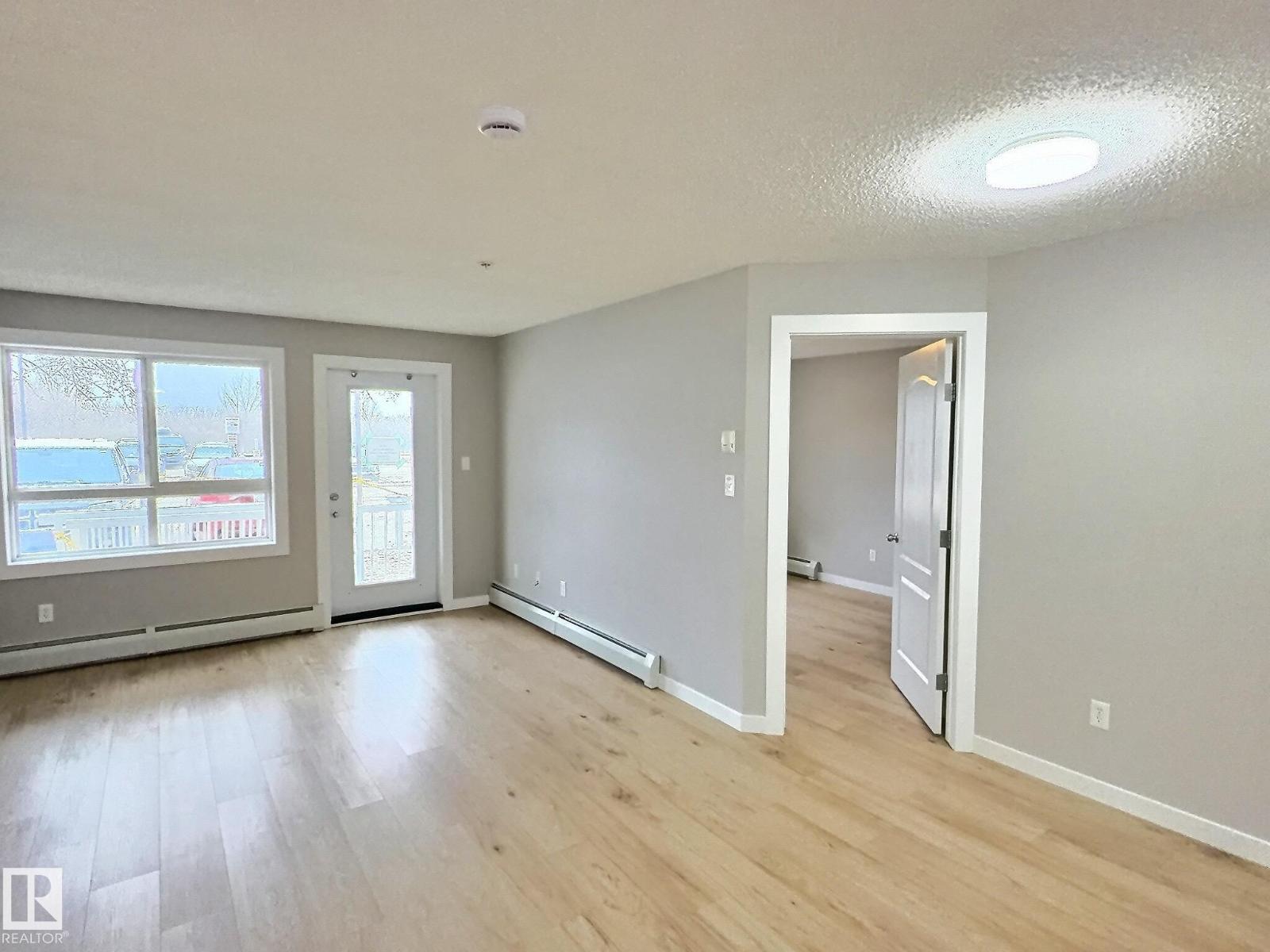#103 5350 199 St Nw Property Photo 10