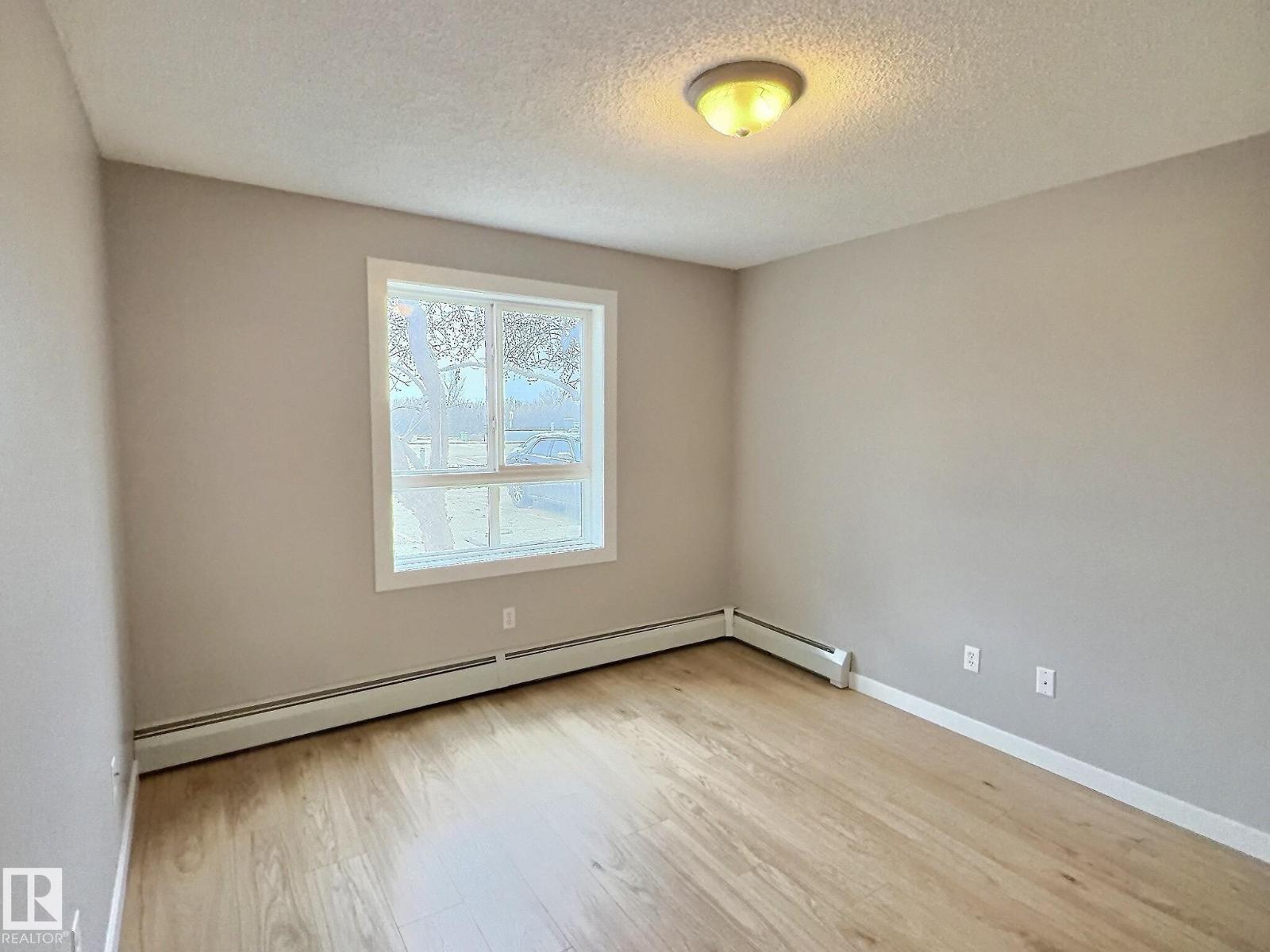 #103 5350 199 St Nw Property Photo 11