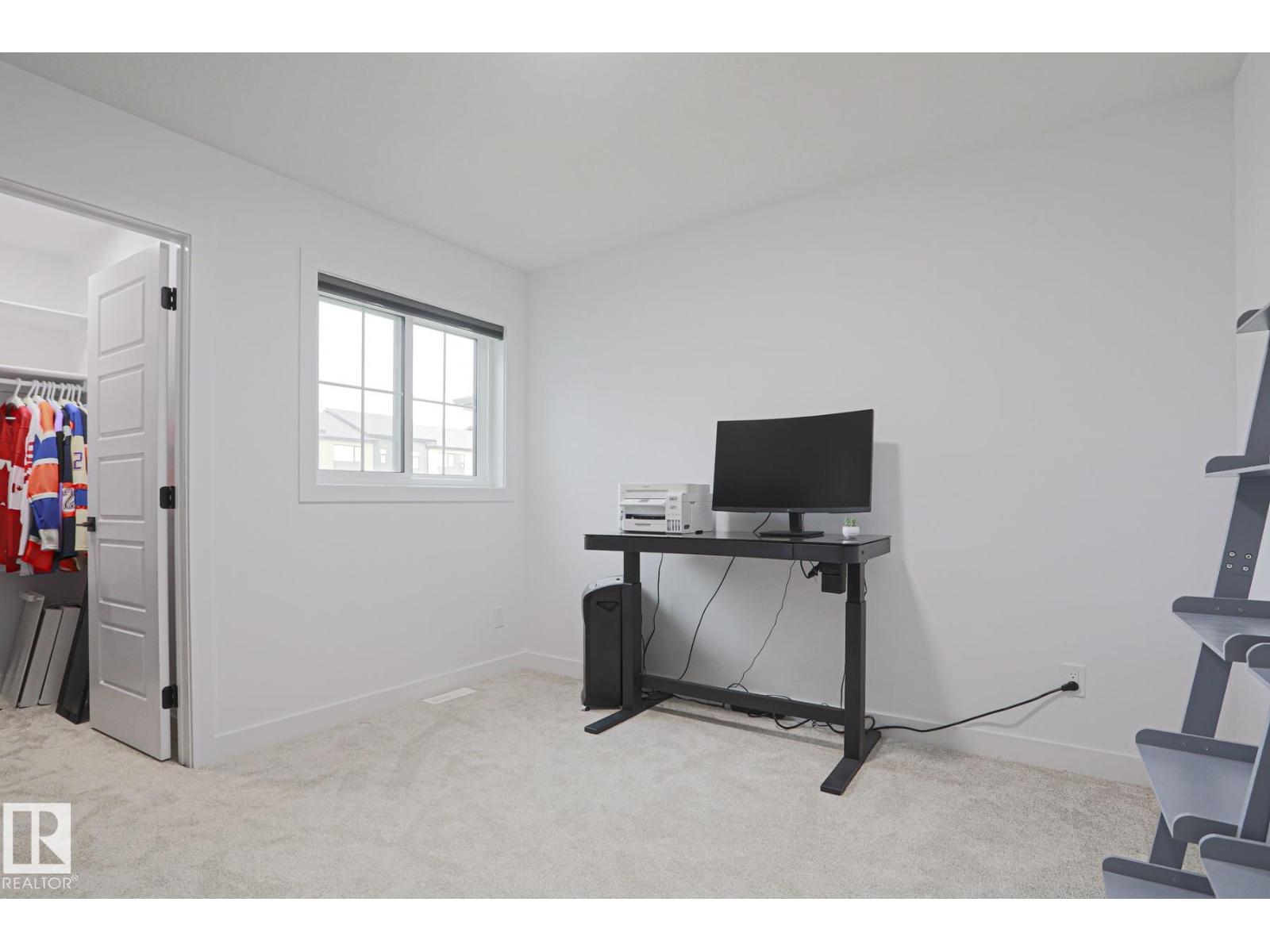 41 Elko Bn Property Photo 43