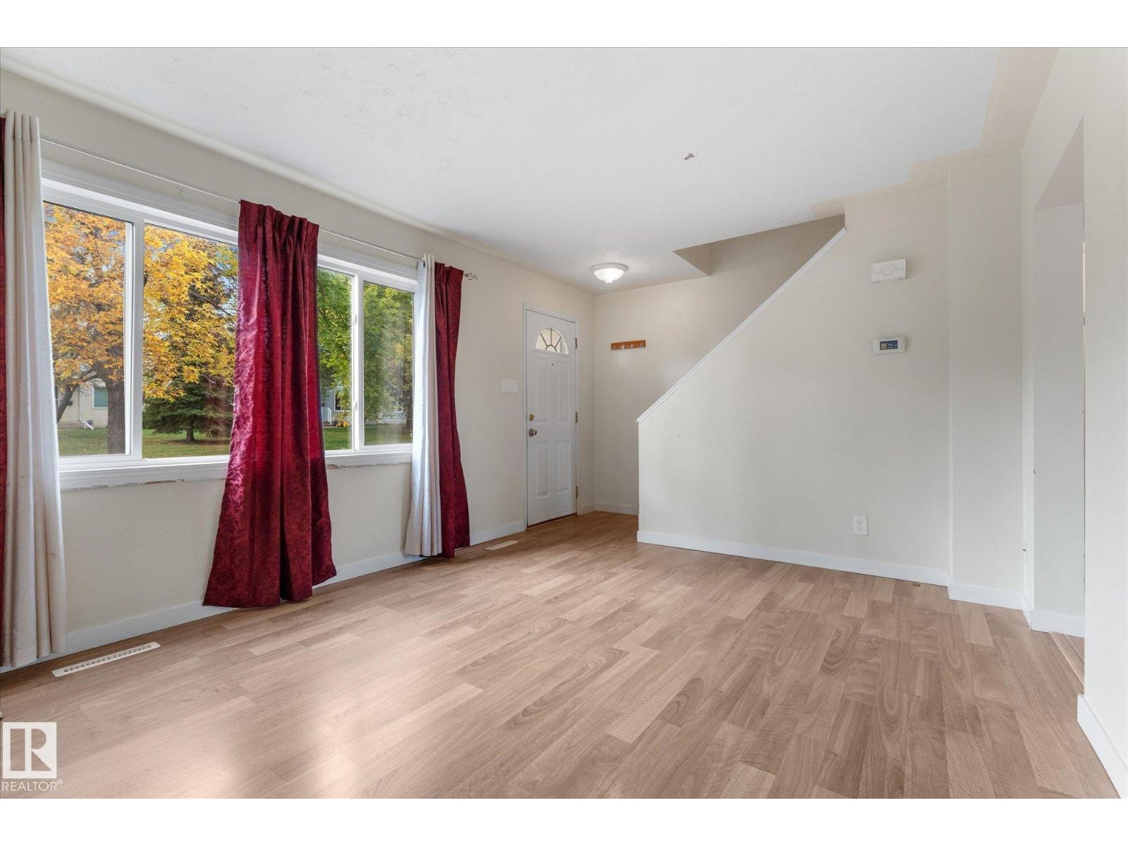 13307 89a St Nw Property Photo 8