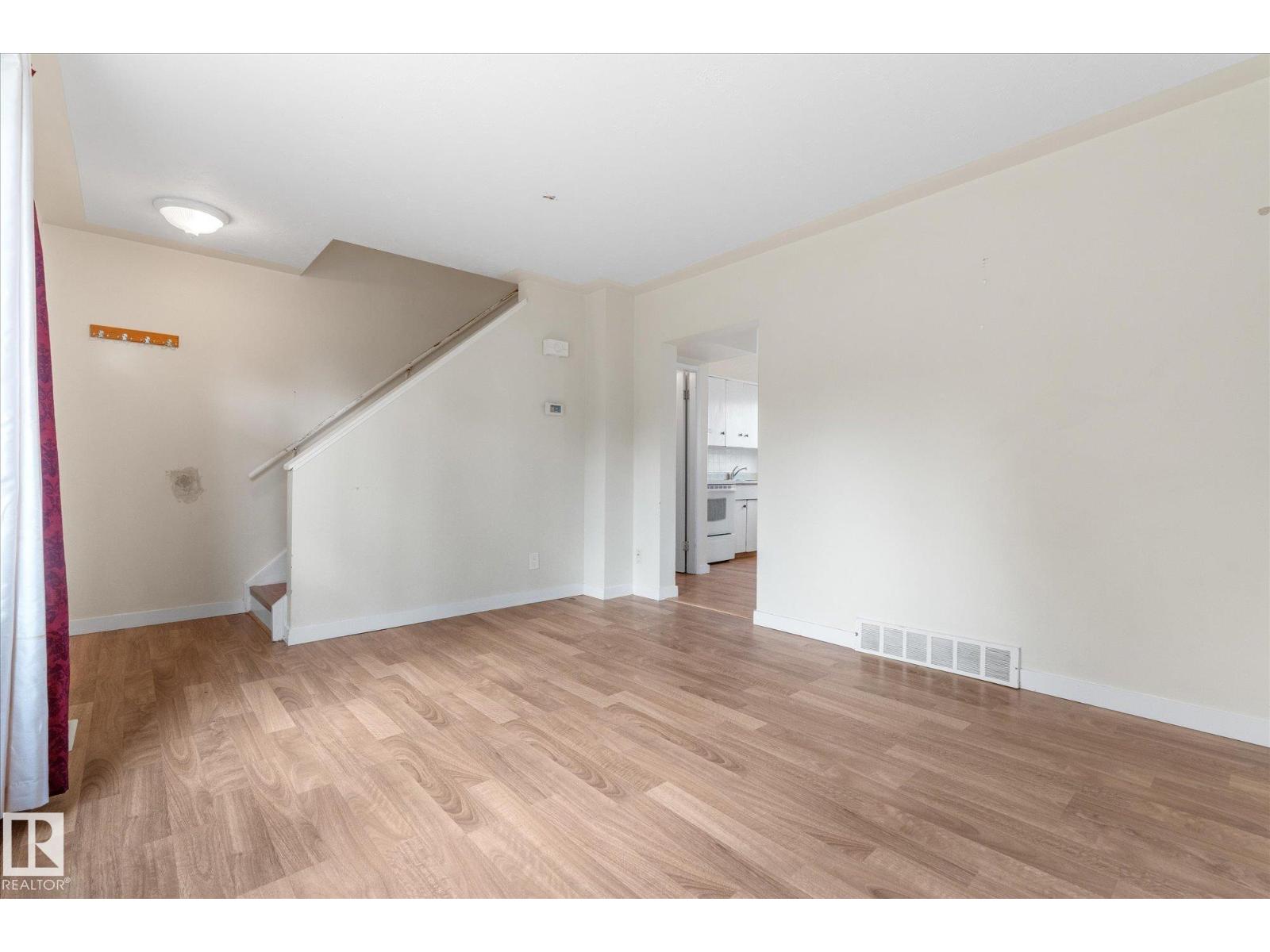 13307 89a St Nw Property Photo 9